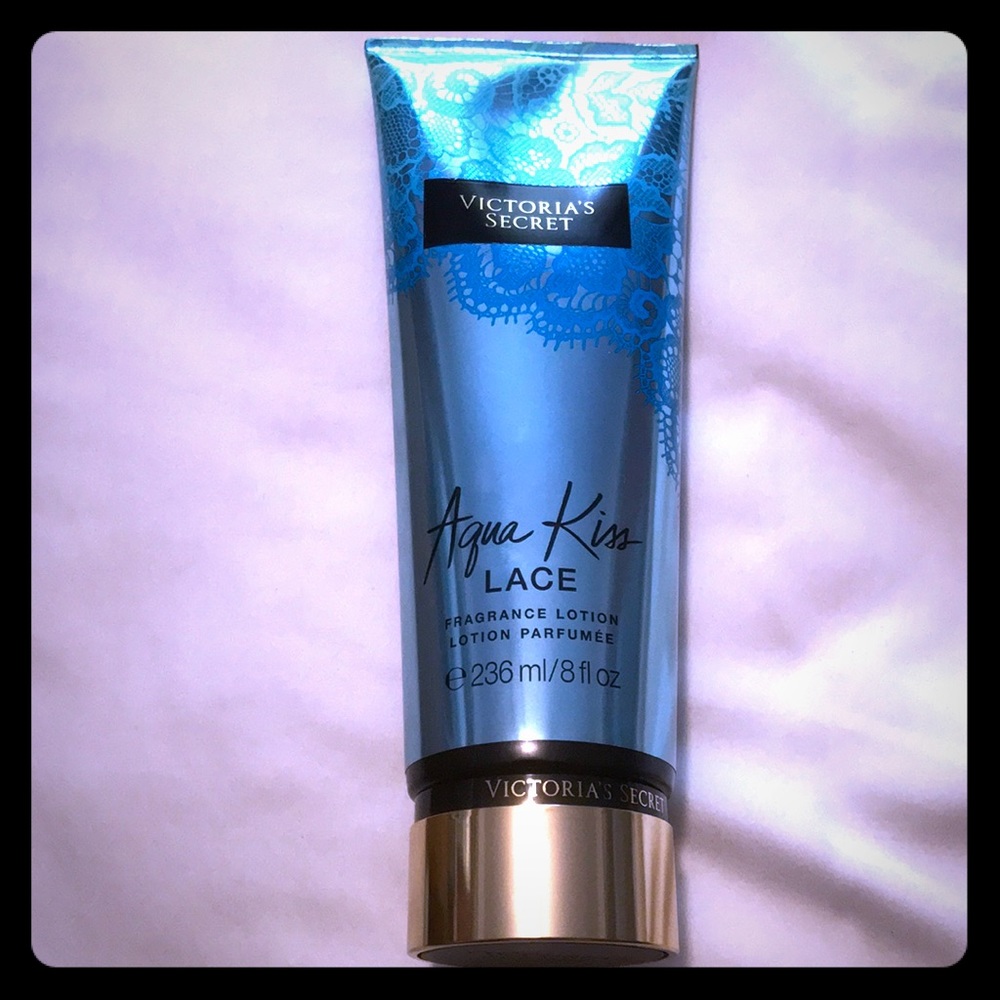 NWT VS Aqua Kiss lotion